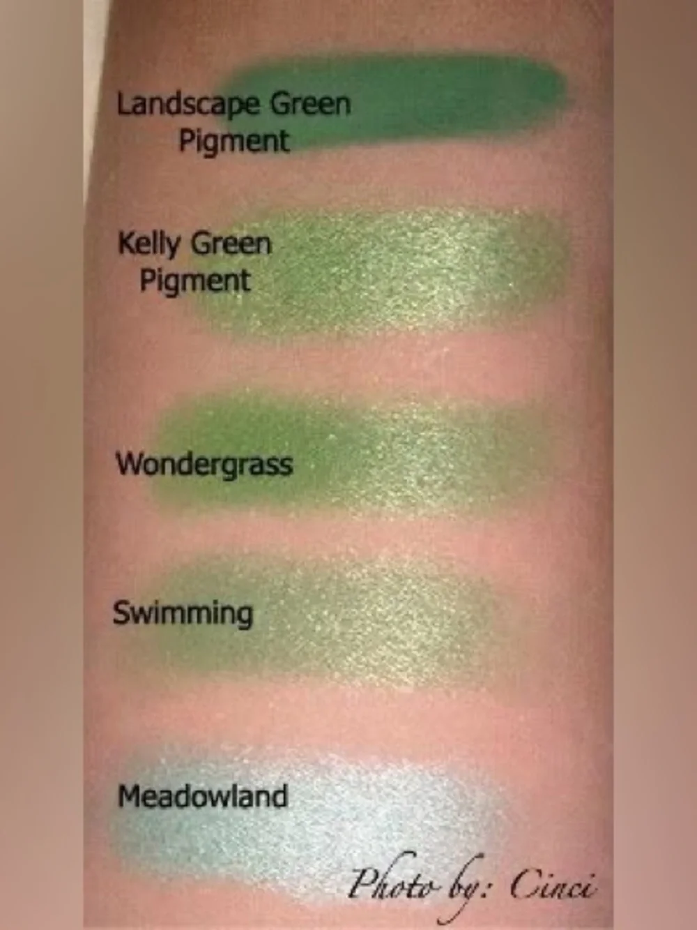 MAC Cosmetics Lustre Eyeshadow Single - Swimming